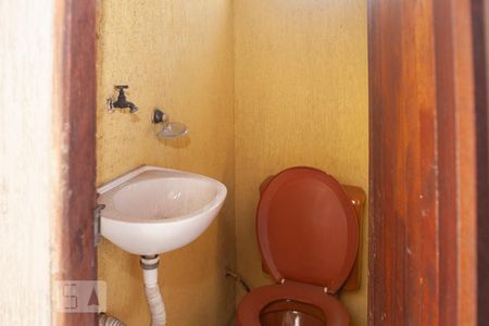 Casa à venda com 122m², 2 quartos e 2 vagasBanheiro Churrasqueira