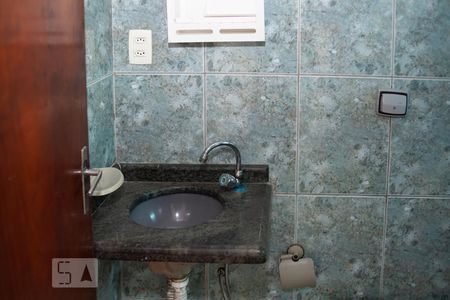 Casa à venda com 122m², 2 quartos e 2 vagasBanheiro Suite 2