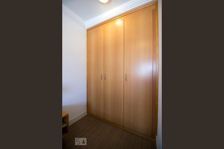 Apartamento para alugar com 47m², 1 quarto e 1 vagaQuarto - Armários