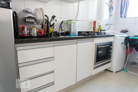 Apartamento à venda com 47m², 2 quartos e 1 vagaCozinha - Armários