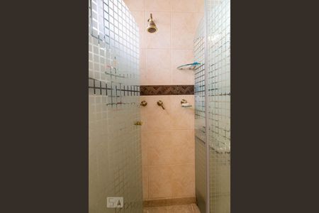 Apartamento à venda com 246m², 4 quartos e 6 vagas Apartamento à venda com 246m², 4 quartos e 6 vagasBanheiro Suíte 1