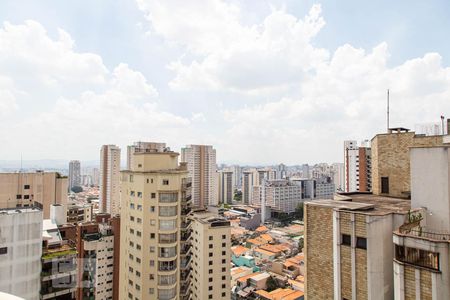 Apartamento à venda com 246m², 4 quartos e 6 vagas Apartamento à venda com 246m², 4 quartos e 6 vagasVista