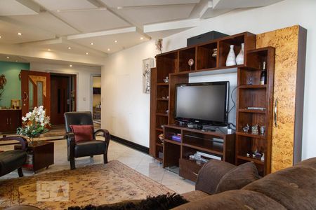 Apartamento à venda com 246m², 4 quartos e 6 vagas Apartamento à venda com 246m², 4 quartos e 6 vagasSala