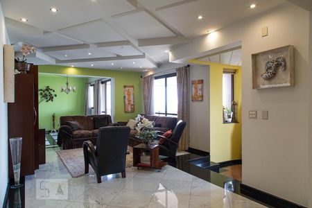 Apartamento à venda com 246m², 4 quartos e 6 vagas Apartamento à venda com 246m², 4 quartos e 6 vagasSala