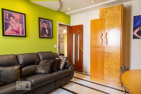 Apartamento à venda com 246m², 4 quartos e 6 vagas Apartamento à venda com 246m², 4 quartos e 6 vagasSala 2