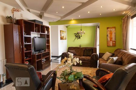 Apartamento à venda com 246m², 4 quartos e 6 vagas Apartamento à venda com 246m², 4 quartos e 6 vagasSala