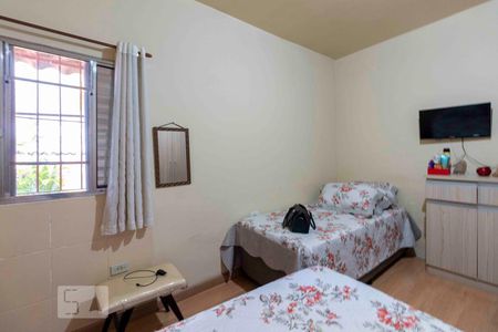 Quarto de casa à venda com 3 quartos, 137m² em Vila Paranaguá, São Paulo