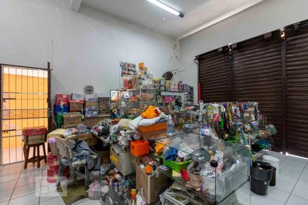 Casa à venda com 137m², 3 quartos e 2 vagas Casa à venda com 137m², 3 quartos e 2 vagasSalão