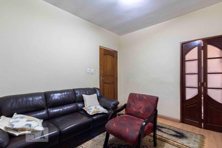 Sala de casa à venda com 3 quartos, 137m² em Vila Paranaguá, São Paulo