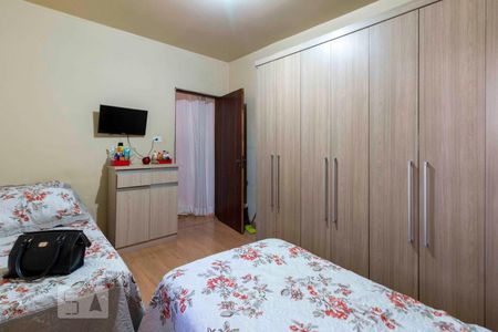 Quarto de casa à venda com 3 quartos, 137m² em Vila Paranaguá, São Paulo