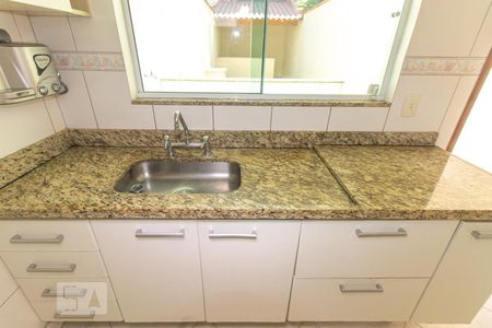 Casa à venda com 200m², 3 quartos e 3 vagasCozinha