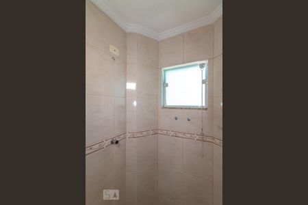 Casa à venda com 200m², 3 quartos e 3 vagasBanheiro Suíte Quarto 1