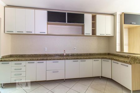Casa à venda com 200m², 3 quartos e 3 vagasCozinha