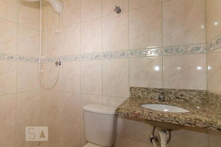 Casa à venda com 200m², 3 quartos e 3 vagasBanheiro Suíte Quarto 2