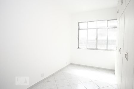 Quarto 1 de apartamento para alugar com 2 quartos, 75m² em Grajau, Rio de Janeiro