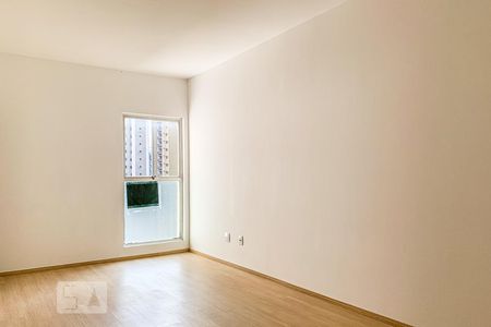 Sala de Apartamento com 1 quarto, 63m² Cambuí