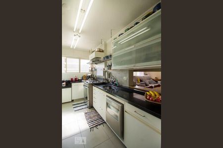 Apartamento à venda com 78m², 2 quartos e 1 vagaCozinha 