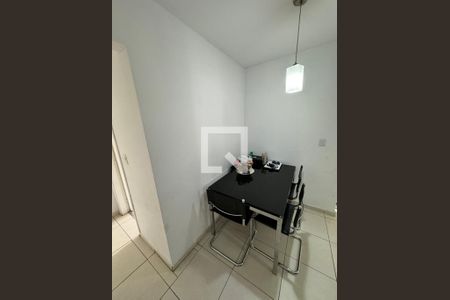 Sala de apartamento à venda com 2 quartos, 60m² em Portal dos Gramados, Guarulhos