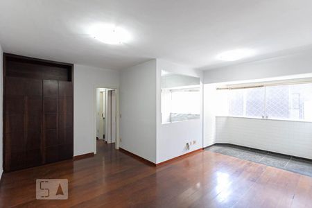 Sala de apartamento à venda com 3 quartos, 110m² em São Pedro, Belo Horizonte