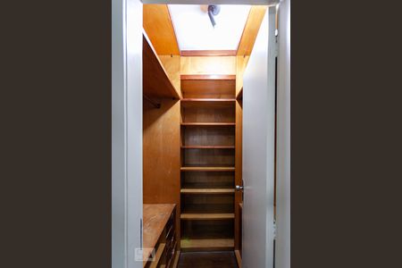 Apartamento à venda com 110m², 3 quartos e 1 vagaCloset da Suíte