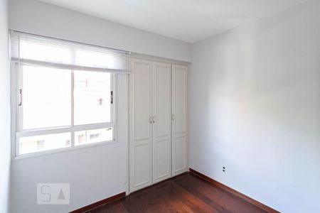Apartamento à venda com 110m², 3 quartos e 1 vagaQuarto 2