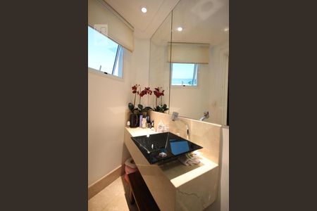 Apartamento à venda com 257m², 3 quartos e 4 vagasLavabo