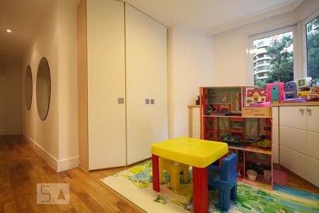 Apartamento à venda com 257m², 3 quartos e 4 vagasSala de Brinquedos