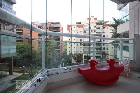 Apartamento à venda com 257m², 3 quartos e 4 vagasVaranda da Suíte 3
