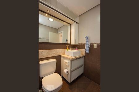 Casa à venda com 200m², 3 quartos e 4 vagasBanheiro 2