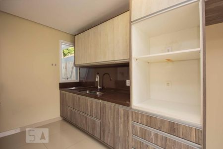 Casa à venda com 200m², 3 quartos e 4 vagasCozinha 