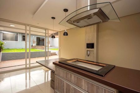 Casa à venda com 200m², 3 quartos e 4 vagasCozinha 