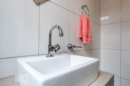 Lavabo de casa para alugar com 3 quartos, 240m² em Vila Charlote, São Paulo