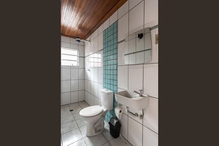 Casa para alugar com 240m², 3 quartos e 3 vagasBanheiro de Serviço