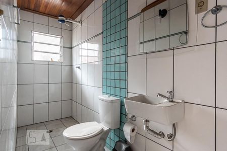 Casa para alugar com 240m², 3 quartos e 3 vagasBanheiro de Serviço