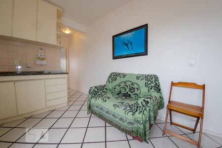 Sala de apartamento para alugar com 1 quarto, 32m² em Canasvieiras, Florianópolis