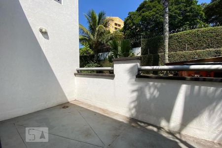 Casa à venda com 384m², 4 quartos e 4 vagasSuíte 1