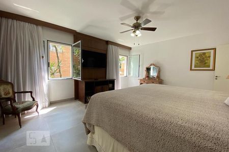 Casa à venda com 384m², 4 quartos e 4 vagasSuíte 1