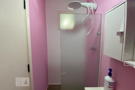 Casa à venda com 384m², 4 quartos e 4 vagasBanheiro de Serviço