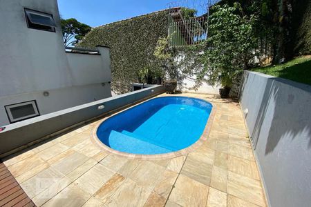 Casa à venda com 384m², 4 quartos e 4 vagasPiscina