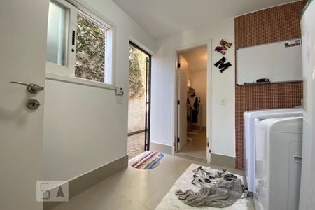 Casa à venda com 384m², 4 quartos e 4 vagasÁrea de Serviço