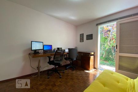 Casa à venda com 384m², 4 quartos e 4 vagasQuarto 4
