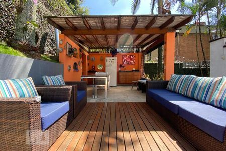 Casa à venda com 384m², 4 quartos e 4 vagasChurrasqueira