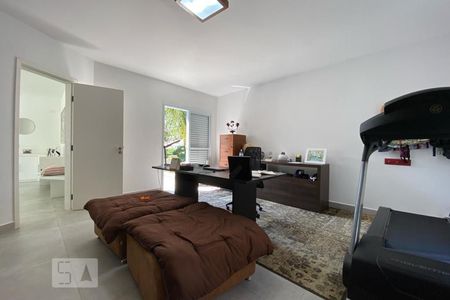 Casa à venda com 384m², 4 quartos e 4 vagasEscritório