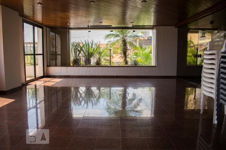 Apartamento à venda com 80m², 2 quartos e 2 vagas Apartamento à venda com 80m², 2 quartos e 2 vagasSalão de Festas