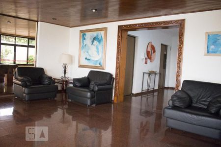 Apartamento à venda com 80m², 2 quartos e 2 vagas Apartamento à venda com 80m², 2 quartos e 2 vagasHall social