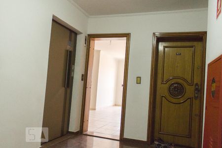 Apartamento à venda com 80m², 2 quartos e 2 vagas Apartamento à venda com 80m², 2 quartos e 2 vagasHall de Entrada