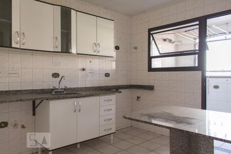 Apartamento à venda com 80m², 2 quartos e 2 vagas Apartamento à venda com 80m², 2 quartos e 2 vagasCozinha