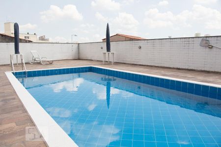 Apartamento à venda com 80m², 2 quartos e 2 vagas Apartamento à venda com 80m², 2 quartos e 2 vagasÁrea comum - Piscina