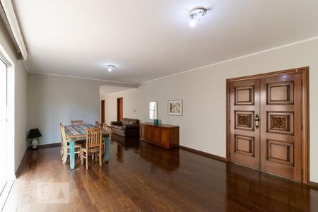 Apartamento à venda com 206m², 3 quartos e 3 vagasSalão de Festas