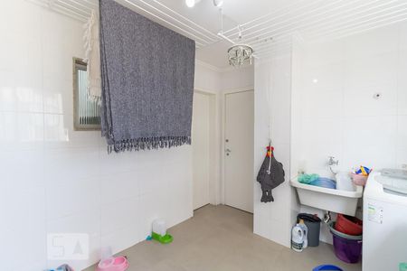 Apartamento à venda com 206m², 3 quartos e 3 vagasLavanderia